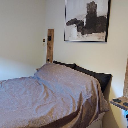 Upstairs At Pebble Point Bed & Breakfast ฮอร์นซี ภายนอก รูปภาพ